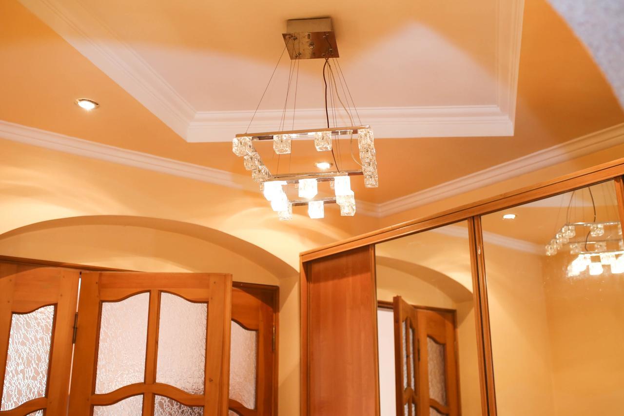 לבוב Apartment Near St. Elizabeth Church מראה חיצוני תמונה