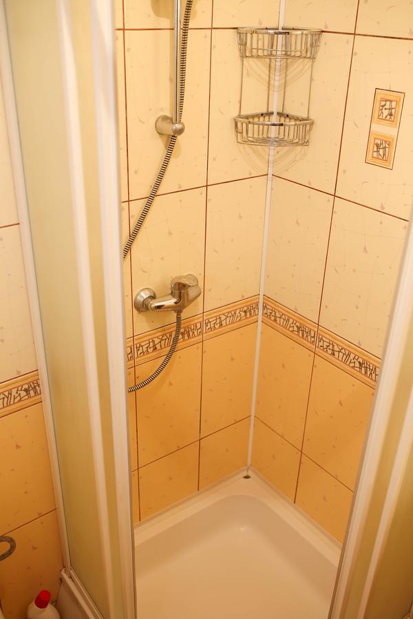 לבוב Apartment Near St. Elizabeth Church מראה חיצוני תמונה